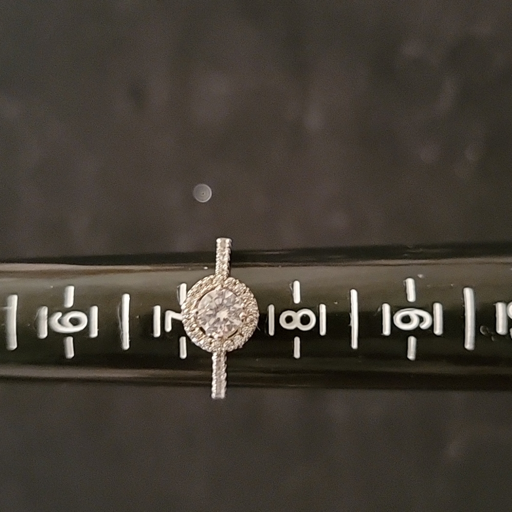 Floating Halo Ring